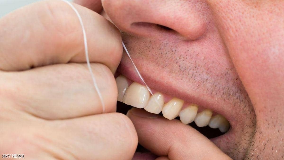 ما علاقة خيط الأسنان بأداء الرياضيين؟.. دراسة تجيب