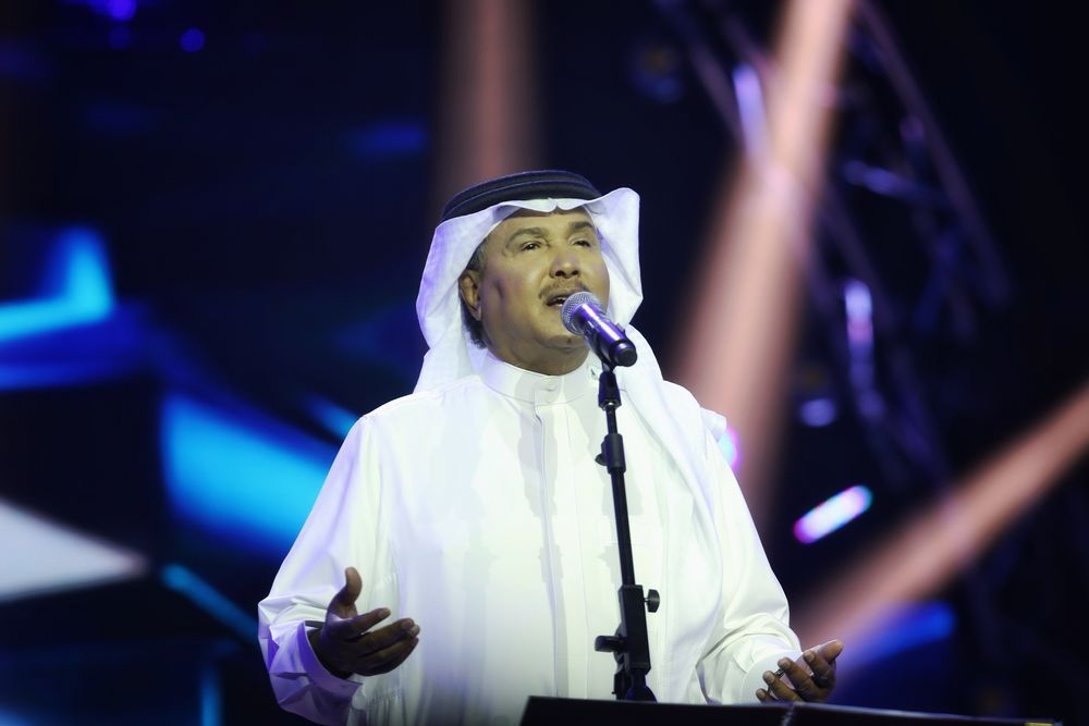 محمد عبده أوّل فنان في العالم يُسجِّل أغنياته بهذه التقنية الحديثة!